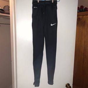 Boy Nike Dri-fit sweatpants